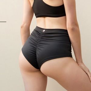 Lunalae High-Waisted Black Bikini Bottoms